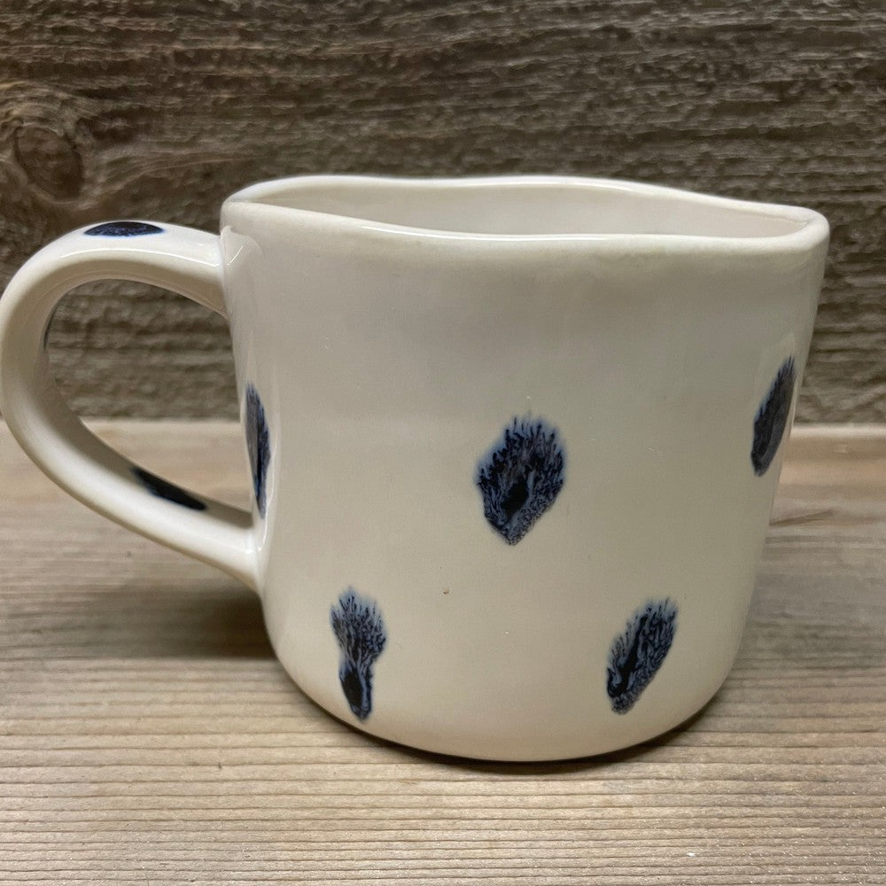 Anthropologie Peeping Dog Figurine Mug