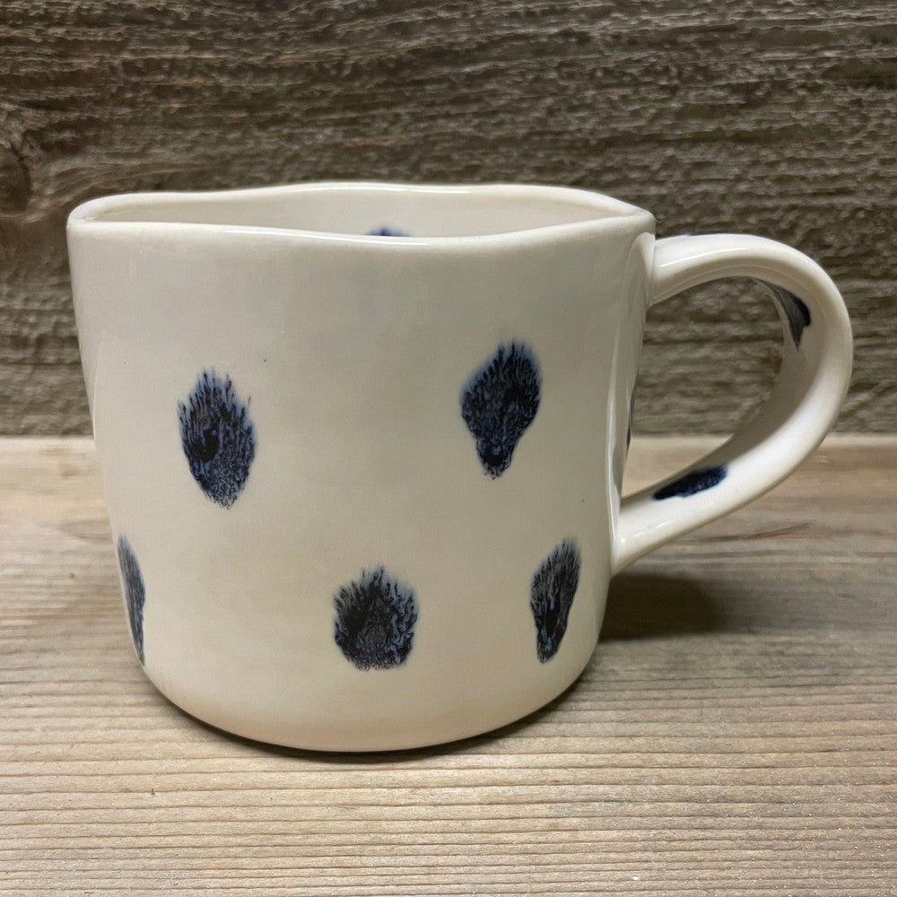 Anthropologie Peeping Dog Figurine Mug