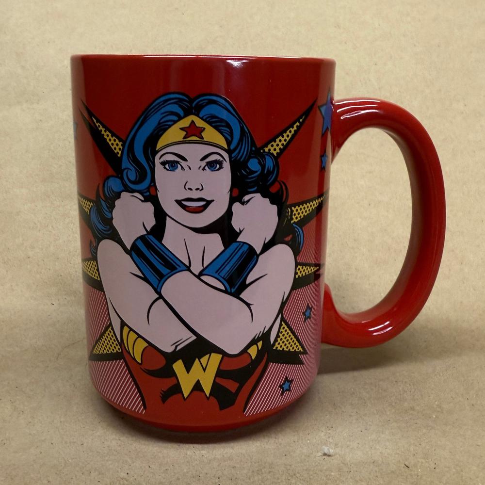 DC Comics Wonder Woman Strongest Woman Alive Zak Designs Mug-2018