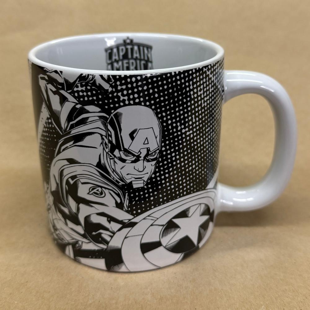 Bioworld Marvel Avengers Captain America Black White Mug-2022