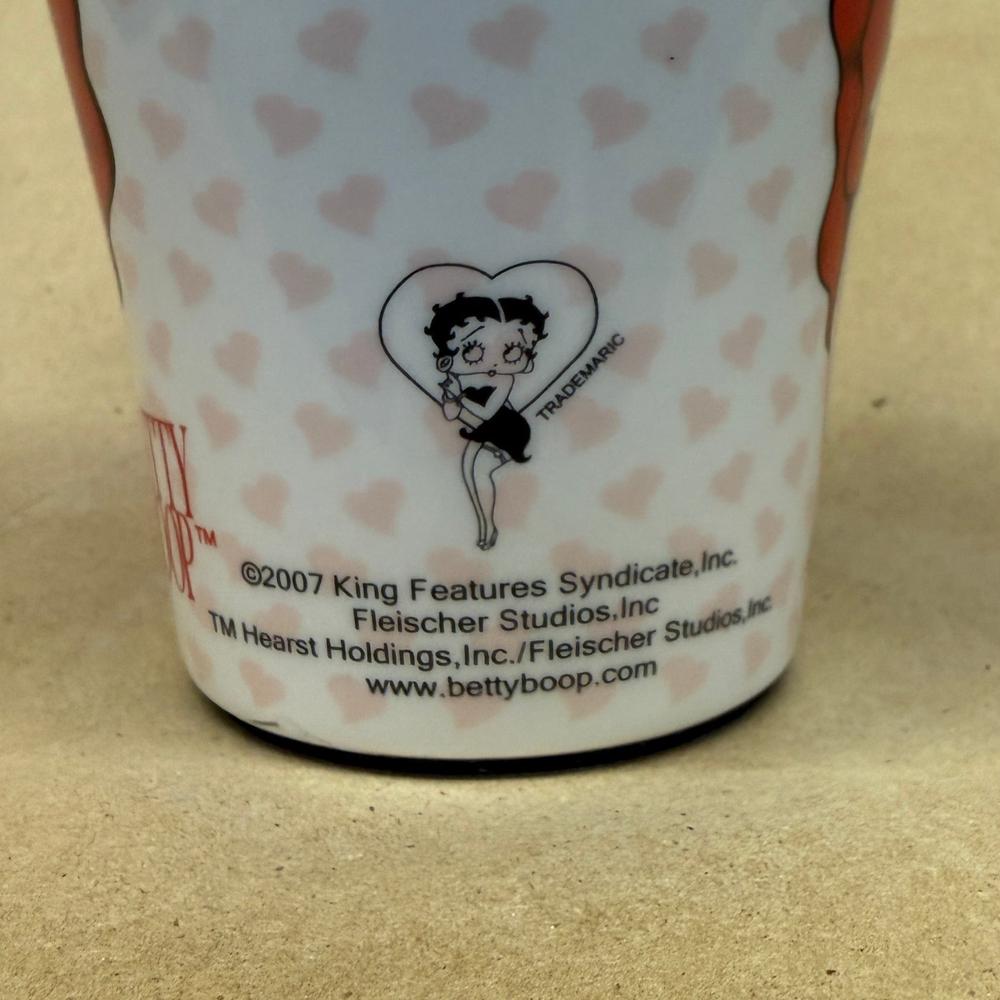 Betty Boop All This & Brains Too Mug-2007