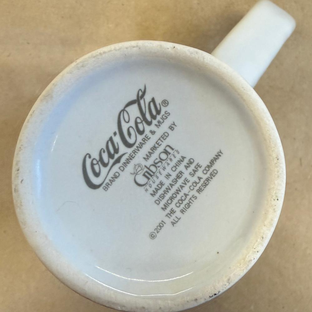 Gibson Coca Cola Resting Polar Bear and Cub Mug-2001