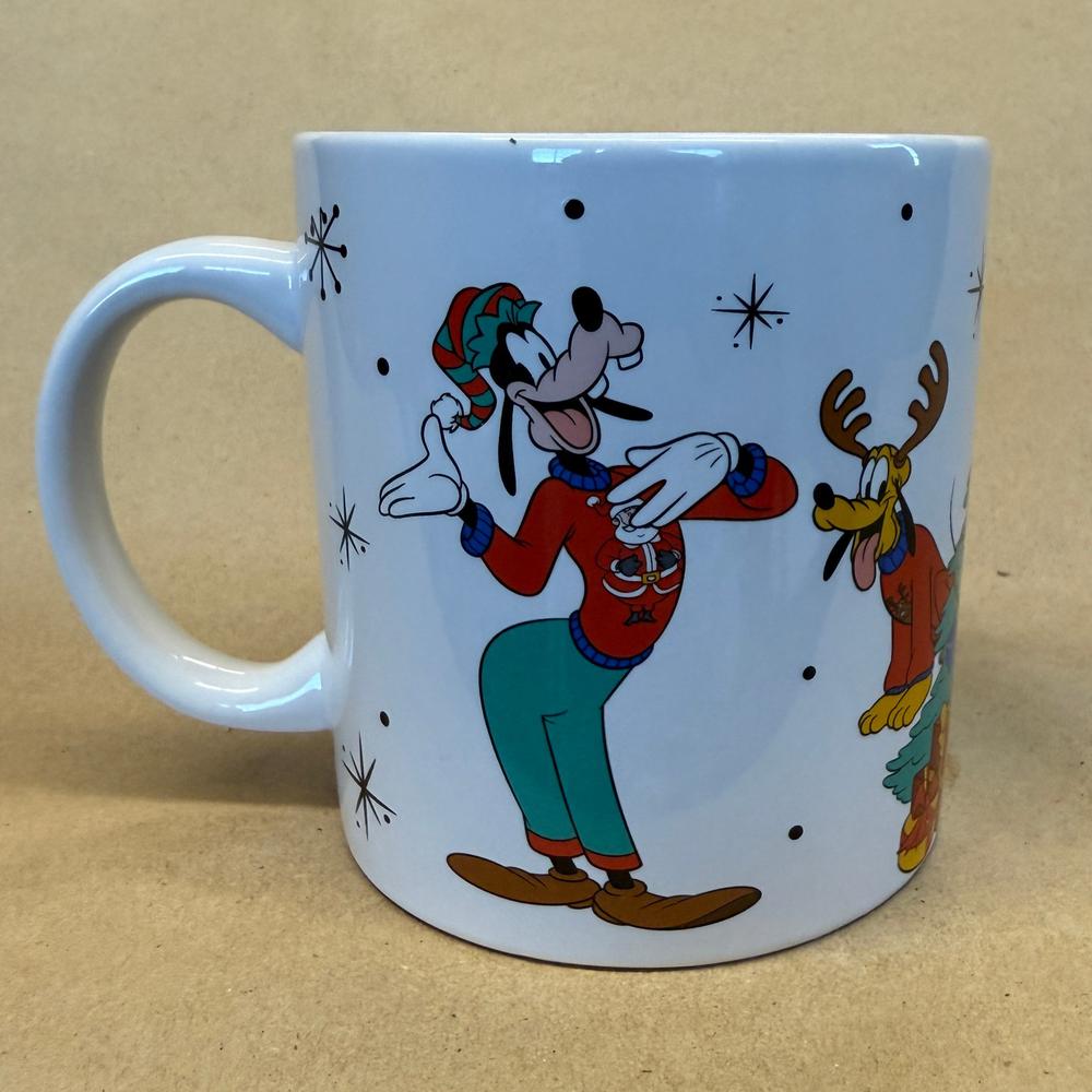Disney Mickey & Friends Christmas Zrike Brands Mug