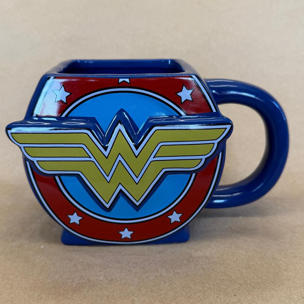 DC Comics Wonder Woman WW Shield 3D Blue Mug-2016