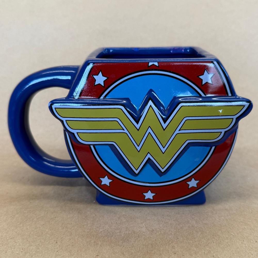 DC Comics Wonder Woman WW Shield 3D Blue Mug-2016