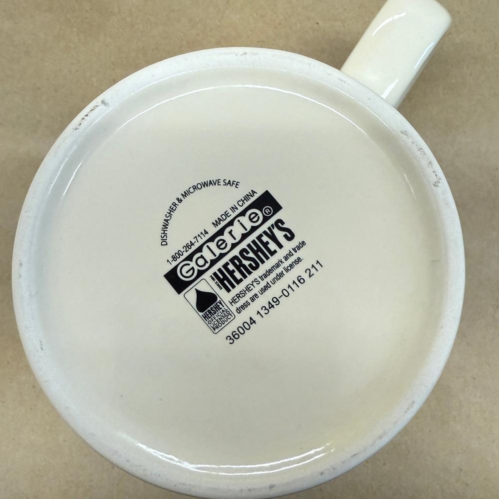 Hershey's Chocolate Hearts Oversized Mug