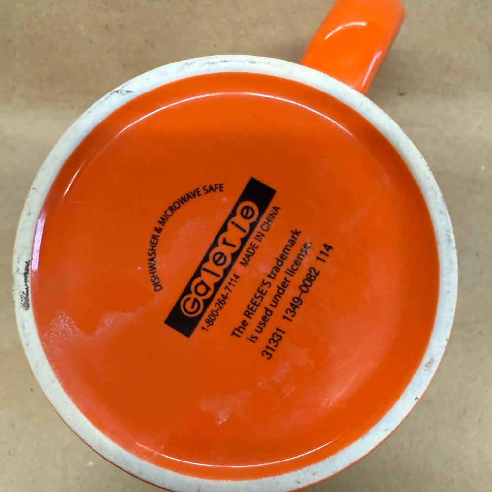 Galerie Reese's Peanut Butter Cup Logo Mug