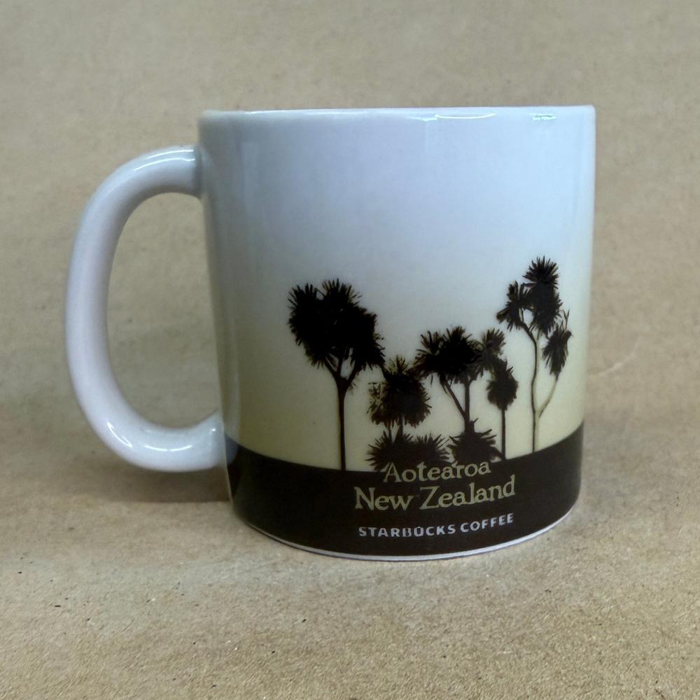 Starbucks Global Icon Collector New Zealand Ornament Mug-2015