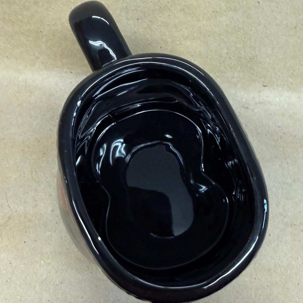 Too Hot to Handle Boxer Shorts Hearts Mug