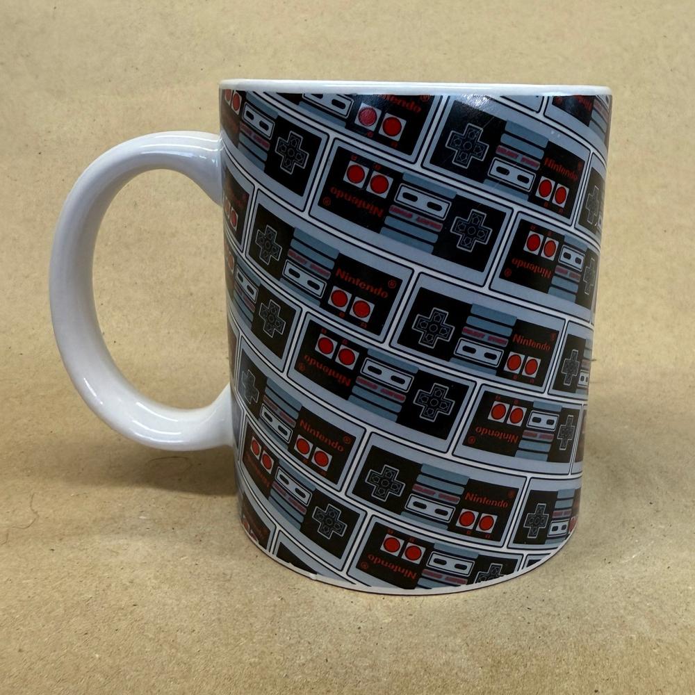 Paladone Nintendo Entertainment System NES Mug-2017
