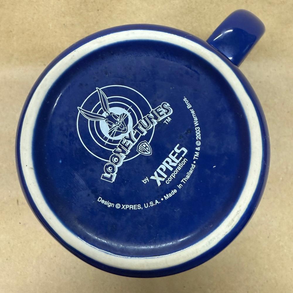 Warner Bros. Looney Tunes Taz 3D Embossed Mug-2003