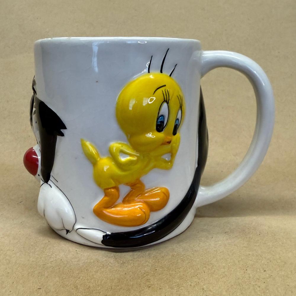 Looney Tunes Gibson Sylvester Tweety Bird 3D Mug-1998