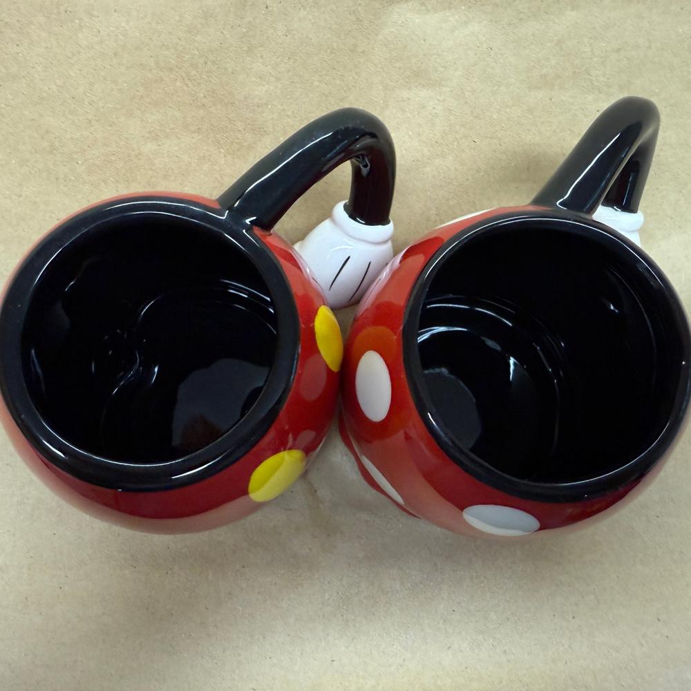 Disney Jerry Leigh Mickey and Minnie Hand on Hip Mugs-Pair