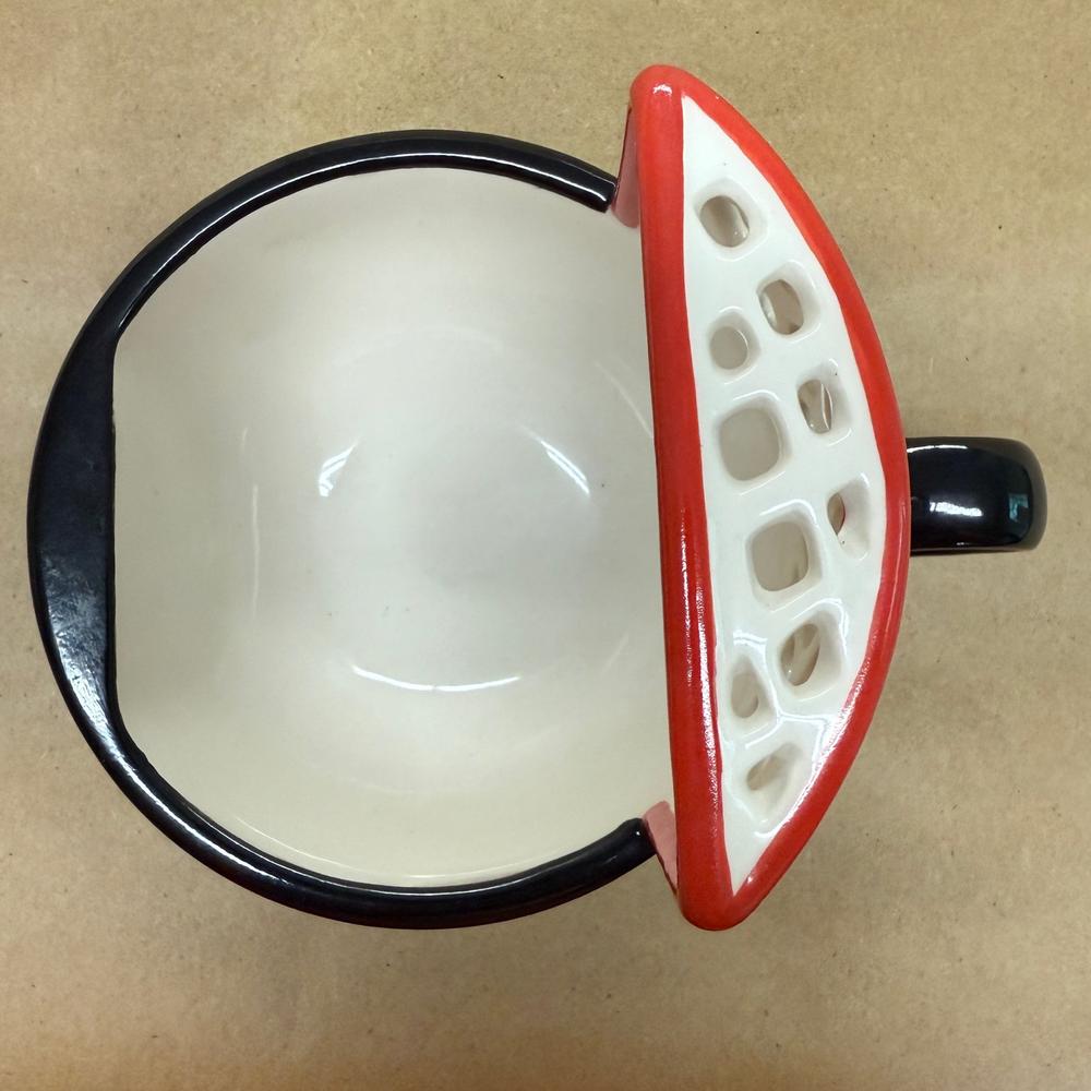 Maxi's Creations Hockey Puck and Net Mug