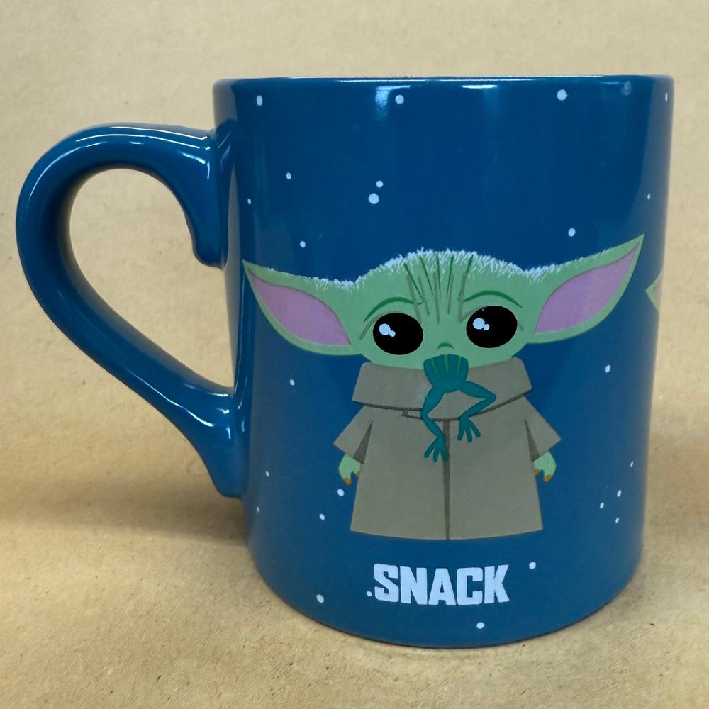 Star Wars The Mandalorian Grogu Snack Attack Protect Mug-2020