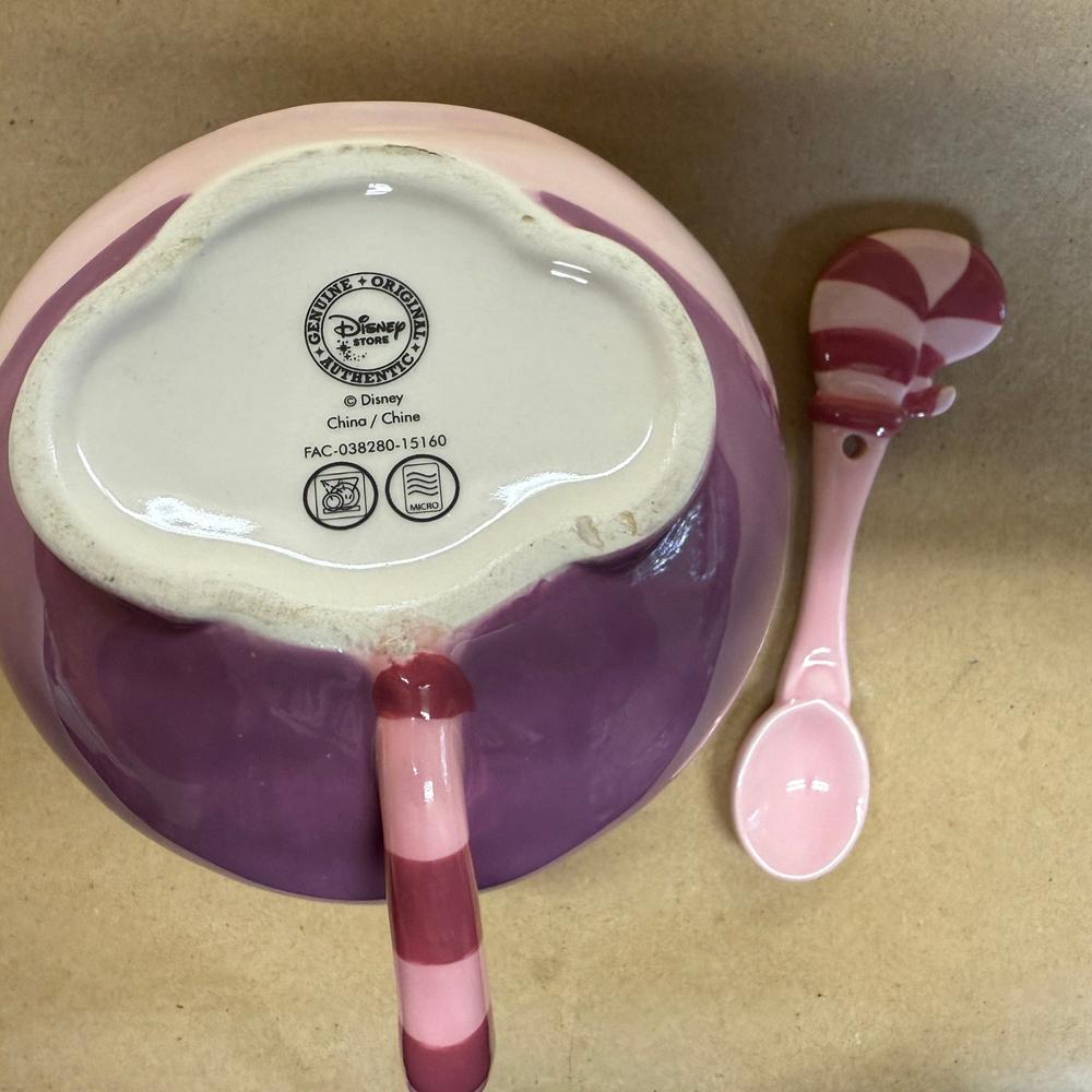 Disney Alice in Wonderland 3D Cheshire Cat with Spoon Mug