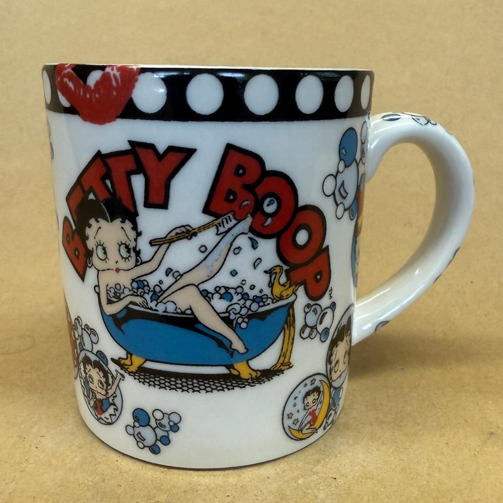 Betty Boop The Many Faces of Betty Boop Paul Cardew Mug-2003