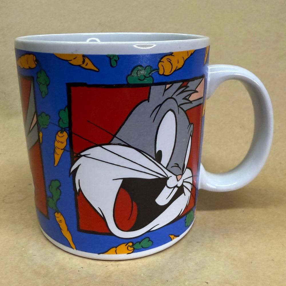 Looney Tunes Sakura Bug Bunny with Carrots Mug-1993