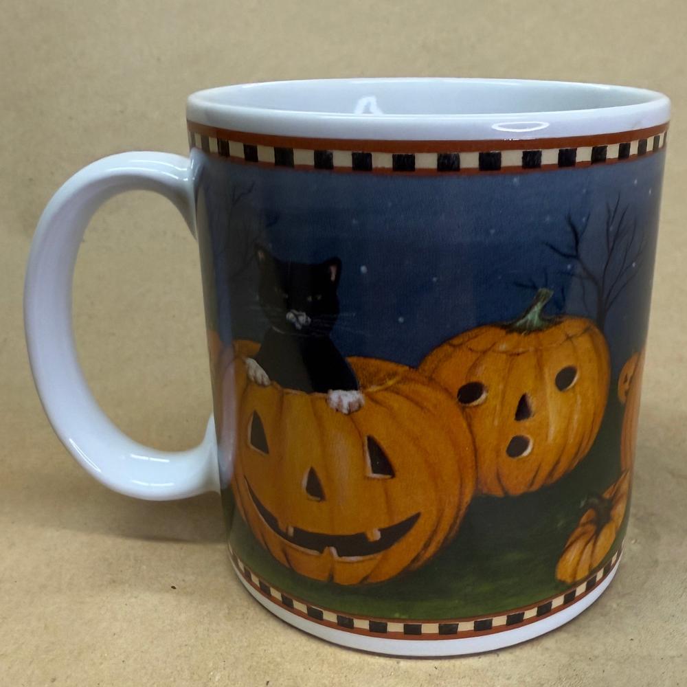 Sakura David Carter Brown Collection Pumpkin Hollow Black Cats Mug-2002